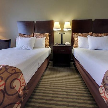 Econo Lodge Уейнсбъро Екстериор снимка