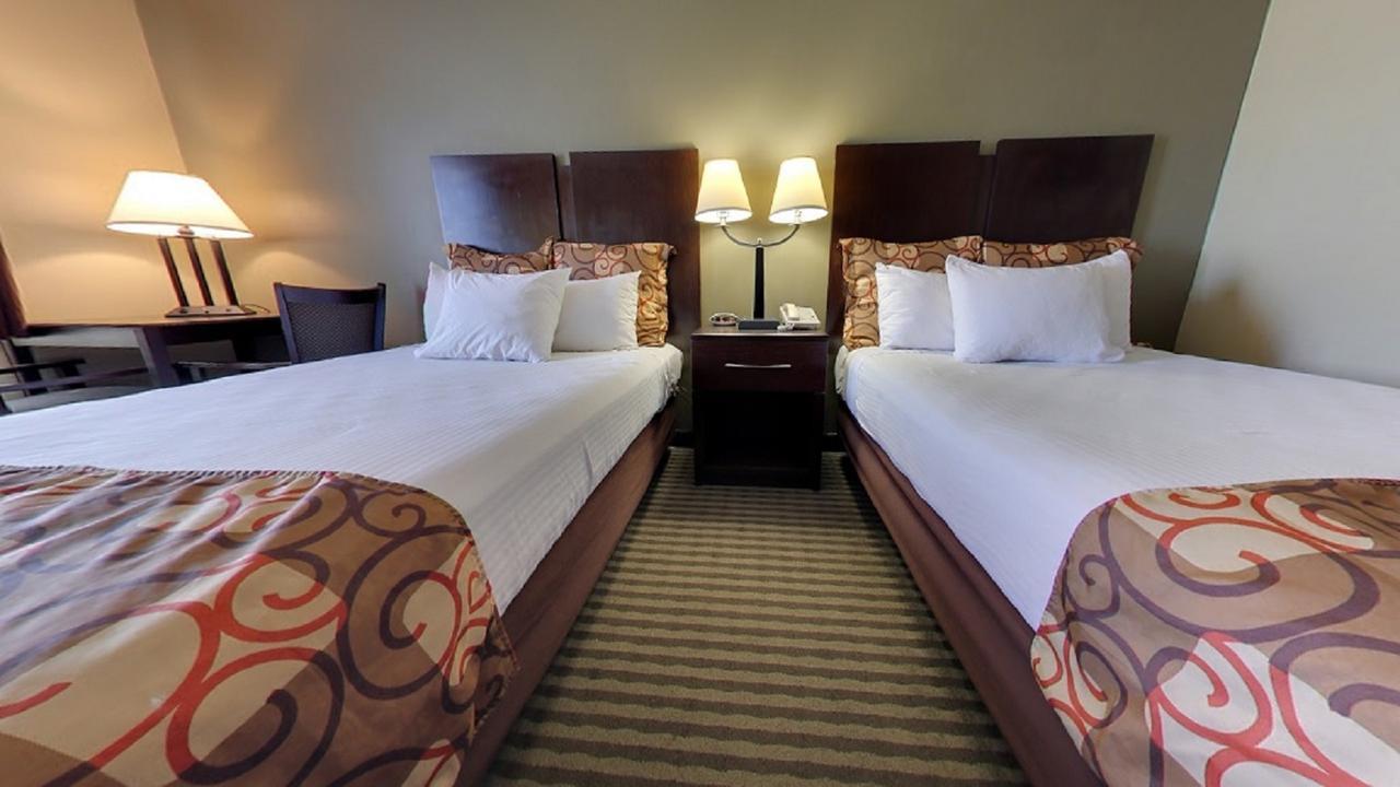Econo Lodge Уейнсбъро Екстериор снимка