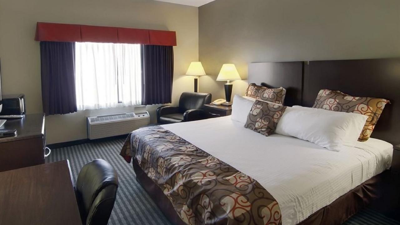 Econo Lodge Уейнсбъро Екстериор снимка